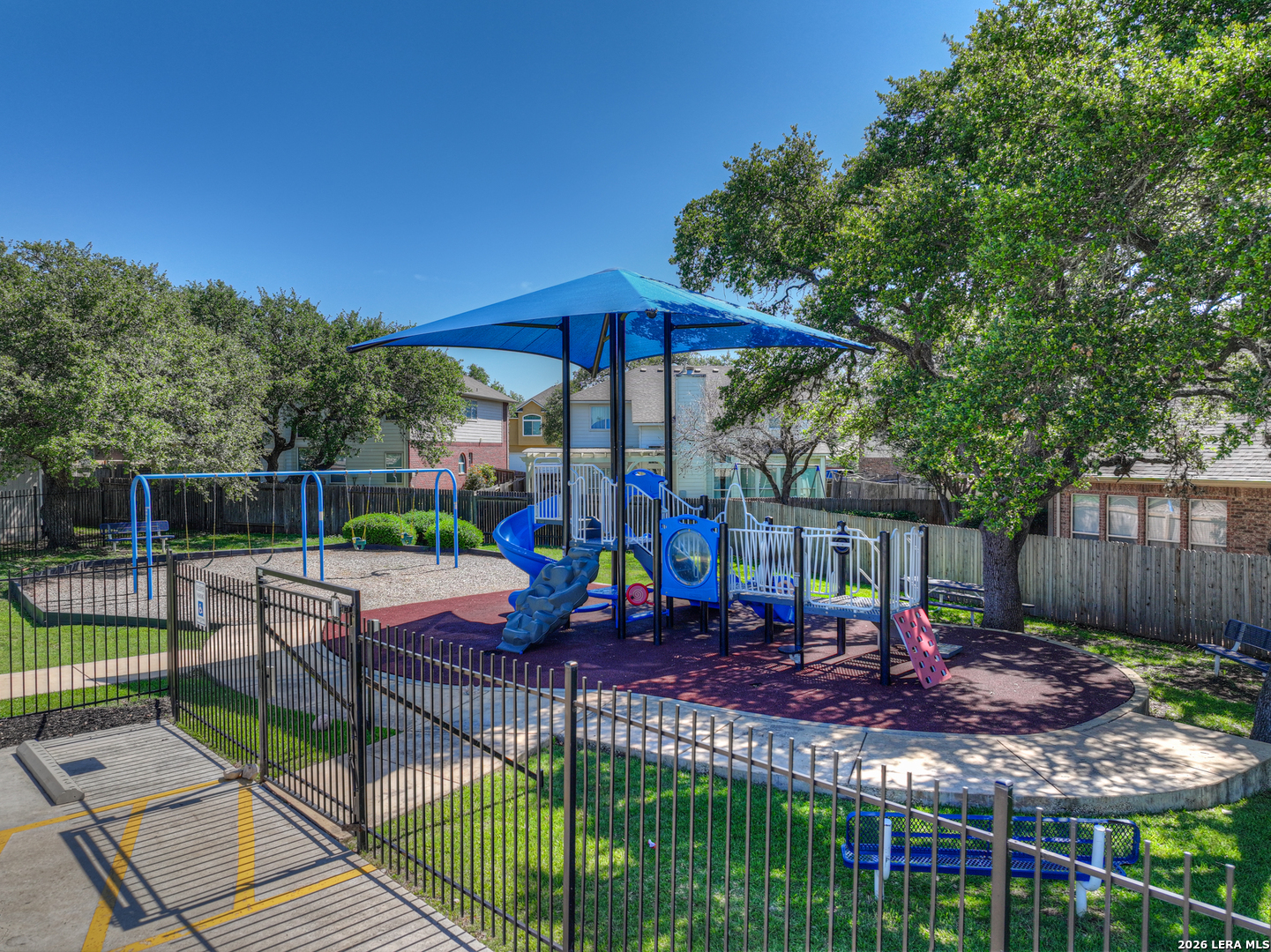 2738 Summit View San Antonio TX 78261