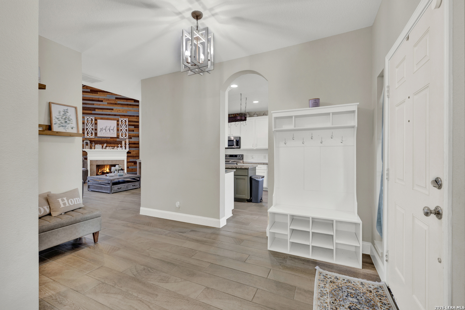 2738 Summit View San Antonio TX 78261