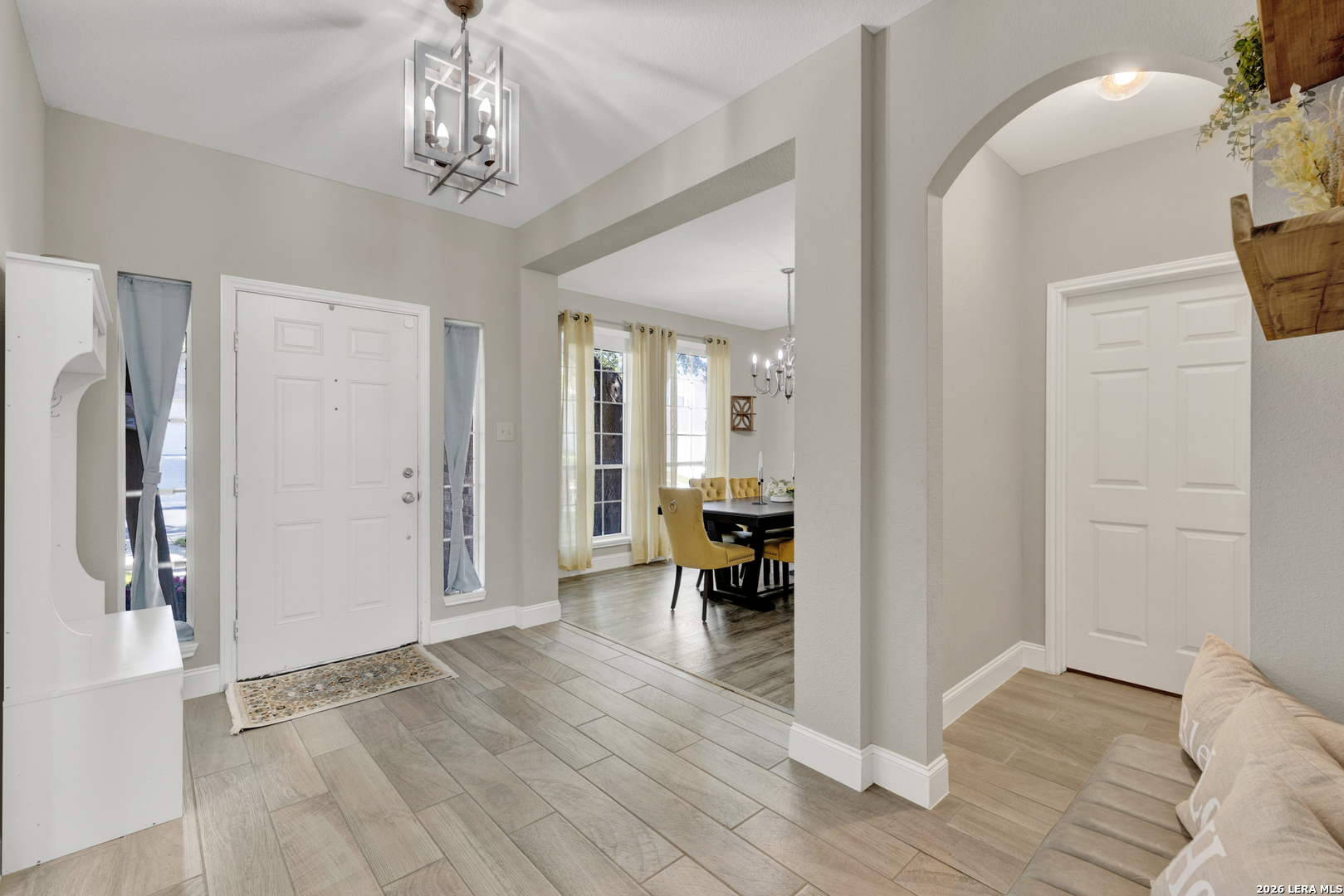 2738 Summit View San Antonio TX 78261