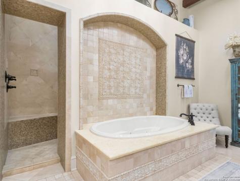 103 Castle Rock Boerne TX 78006