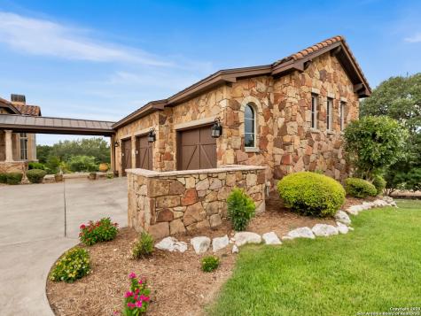 103 Castle Rock Boerne TX 78006