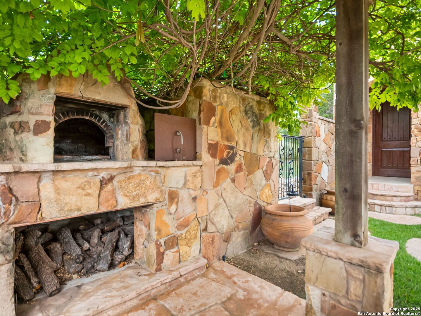 103 Castle Rock Boerne TX 78006