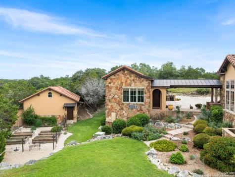 103 Castle Rock Boerne TX 78006