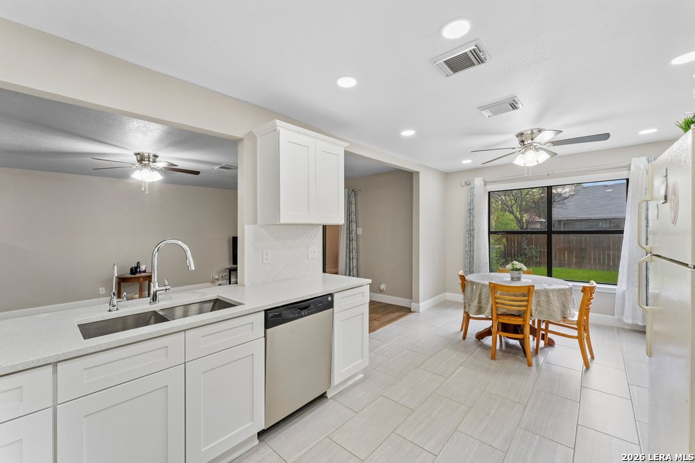 9238 Bowen Drive San Antonio TX 78250