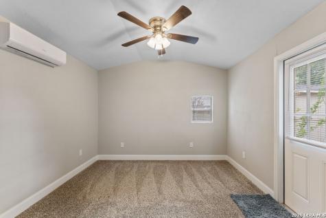 9238 Bowen Drive San Antonio TX 78250