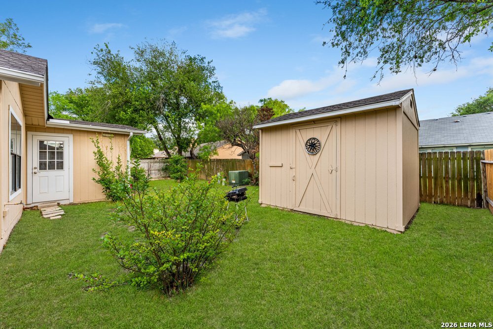9238 Bowen Drive San Antonio TX 78250