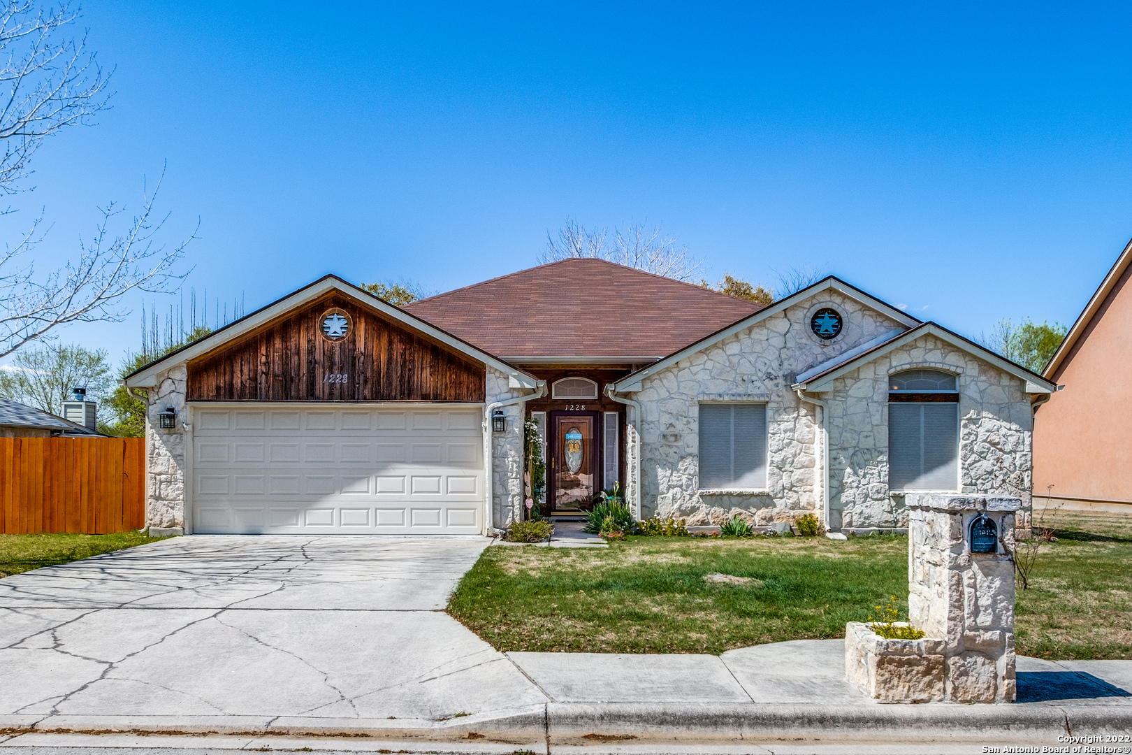 1228 Luckenbach New Braunfels TX 78130