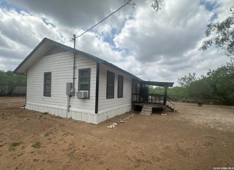 512 E Ave J Christine TX 78026