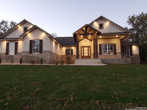 212 Cibolo Way La Vernia TX 78121