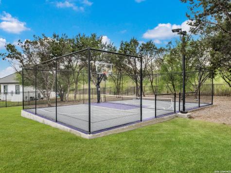 211 Wellesley Hill San Antonio TX 78231