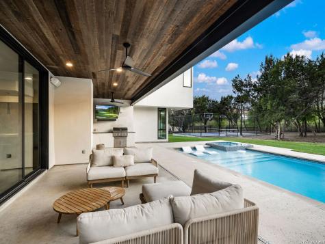 211 Wellesley Hill San Antonio TX 78231