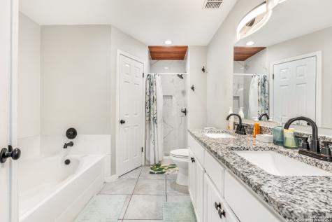 9807 Sugarloaf San Antonio TX 78245