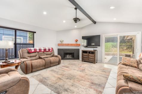 9807 Sugarloaf San Antonio TX 78245
