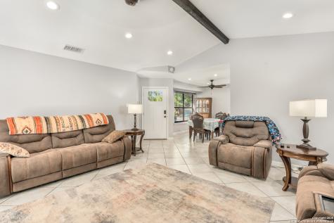 9807 Sugarloaf San Antonio TX 78245