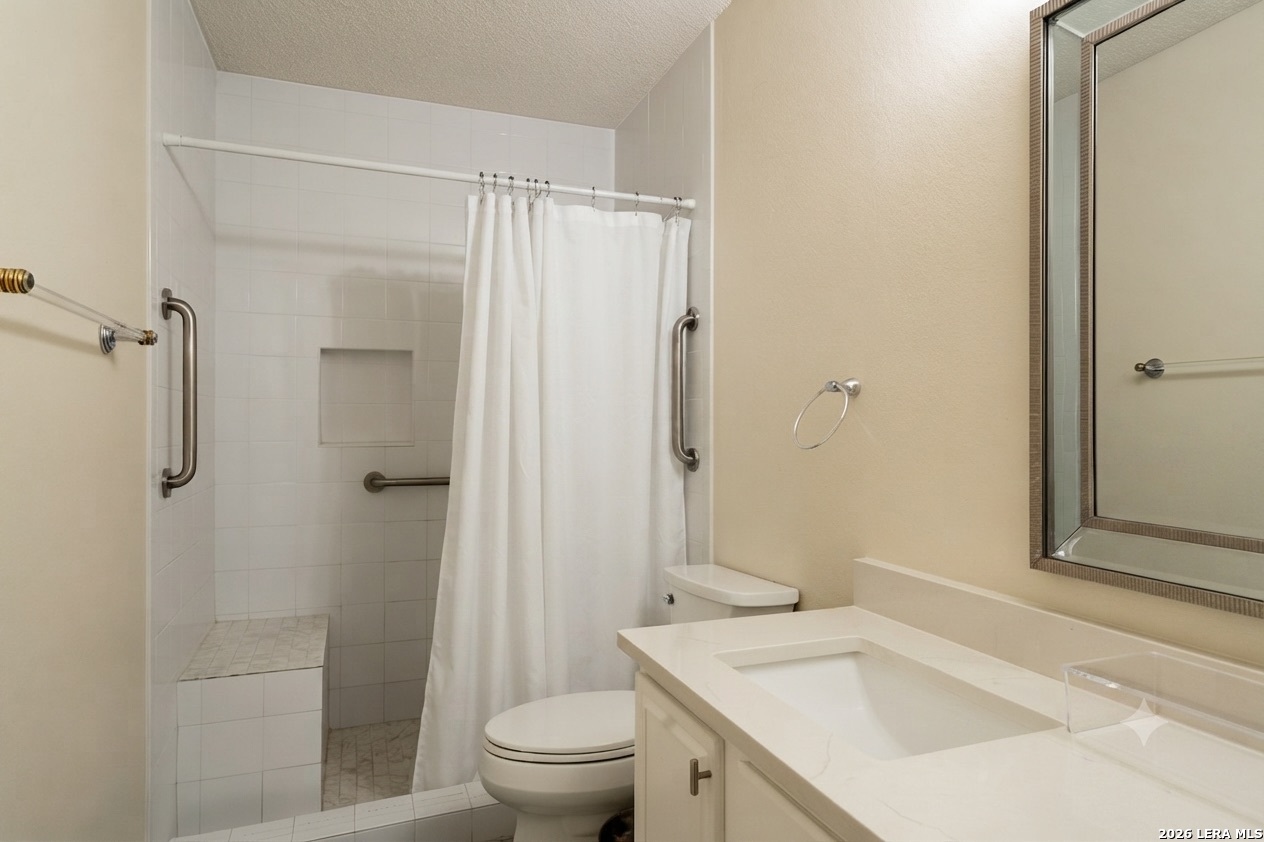 13343 Galicia Universal City TX 78148