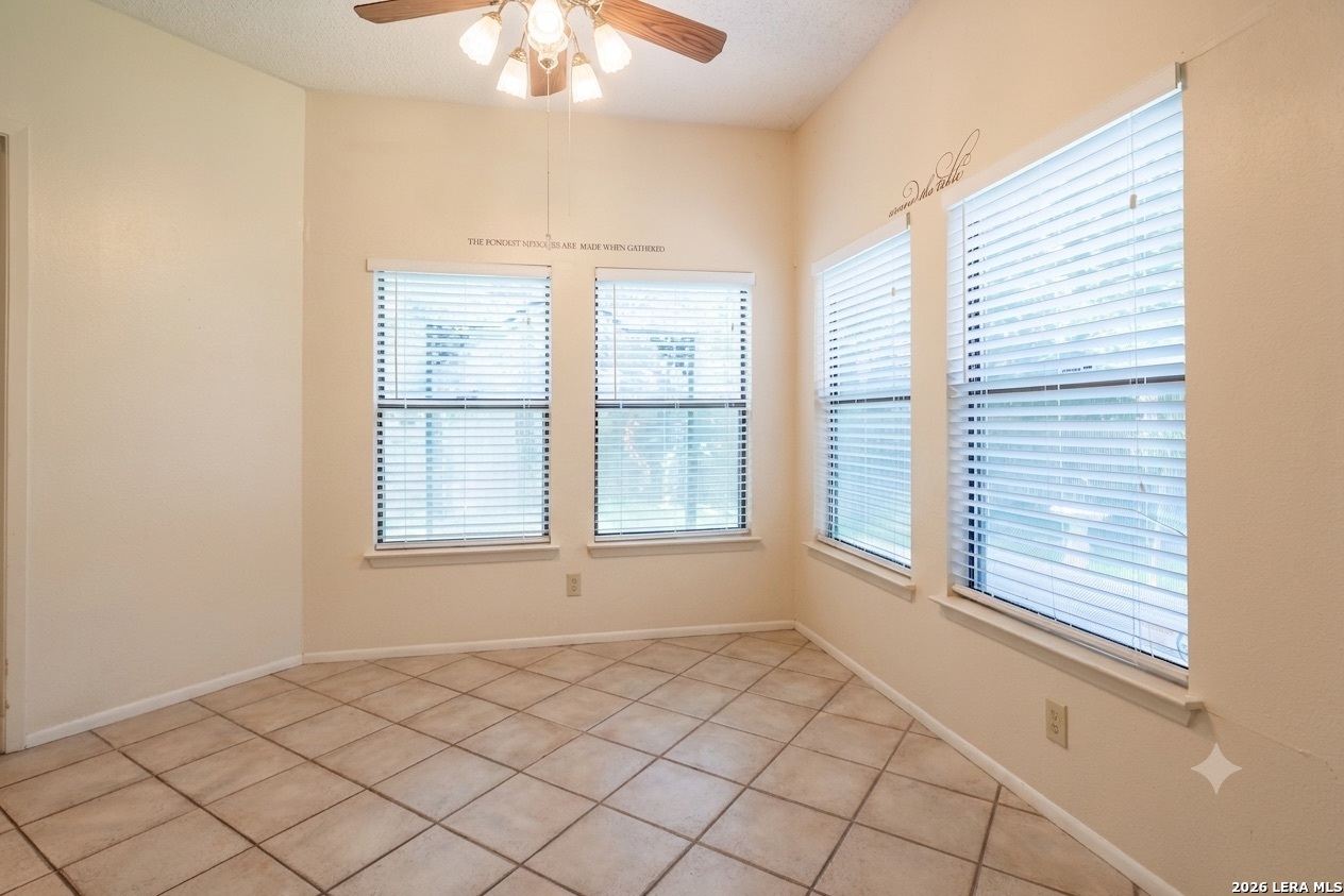 13343 Galicia Universal City TX 78148