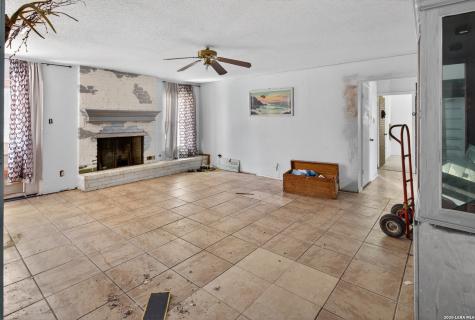 5026 La Haya Street San Antonio TX 78233