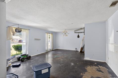 5026 La Haya Street San Antonio TX 78233