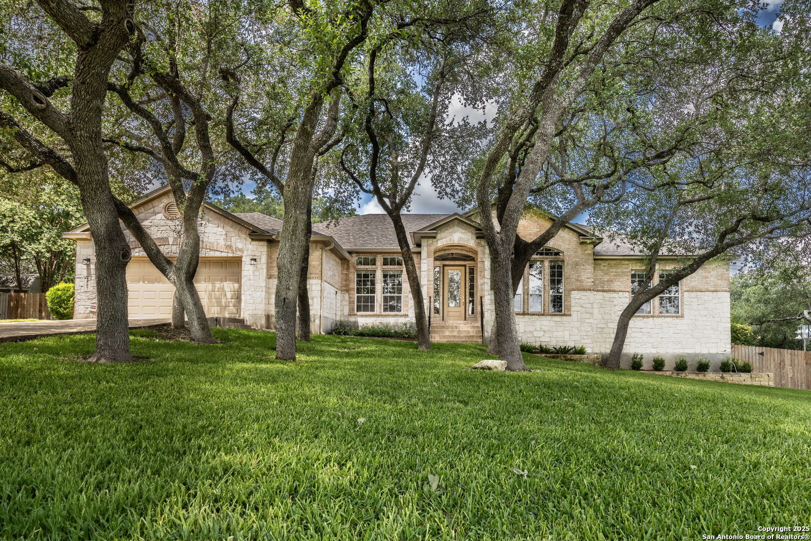 4807 West Lake Oaks San Antonio TX 78251