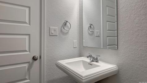 338 Haby Hill San Antonio TX 78253