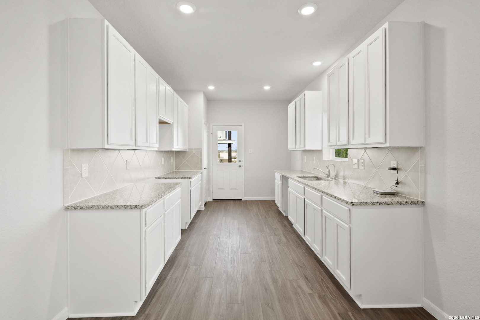 11107 Luckenbach Loop Converse TX 78109