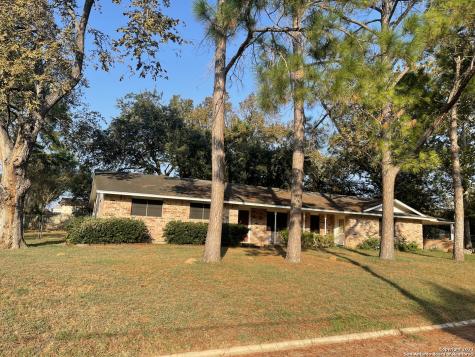 800 S Brown Street Stockdale TX 78160
