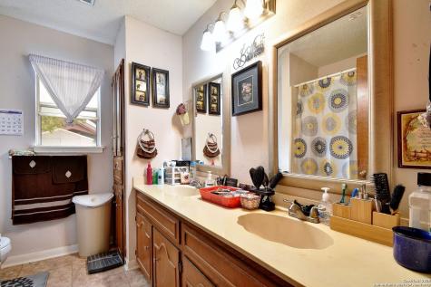 4514 Lakeway San Antonio TX 78244