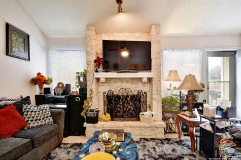 4514 Lakeway San Antonio TX 78244