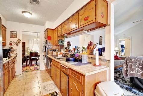 4514 Lakeway San Antonio TX 78244