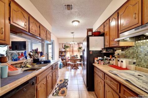 4514 Lakeway San Antonio TX 78244