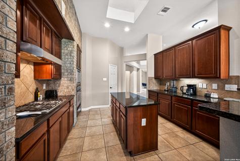 9123 Rio Sedona Helotes TX 78023