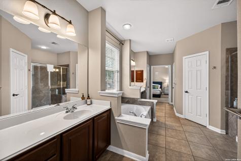9123 Rio Sedona Helotes TX 78023