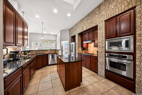 9123 Rio Sedona Helotes TX 78023