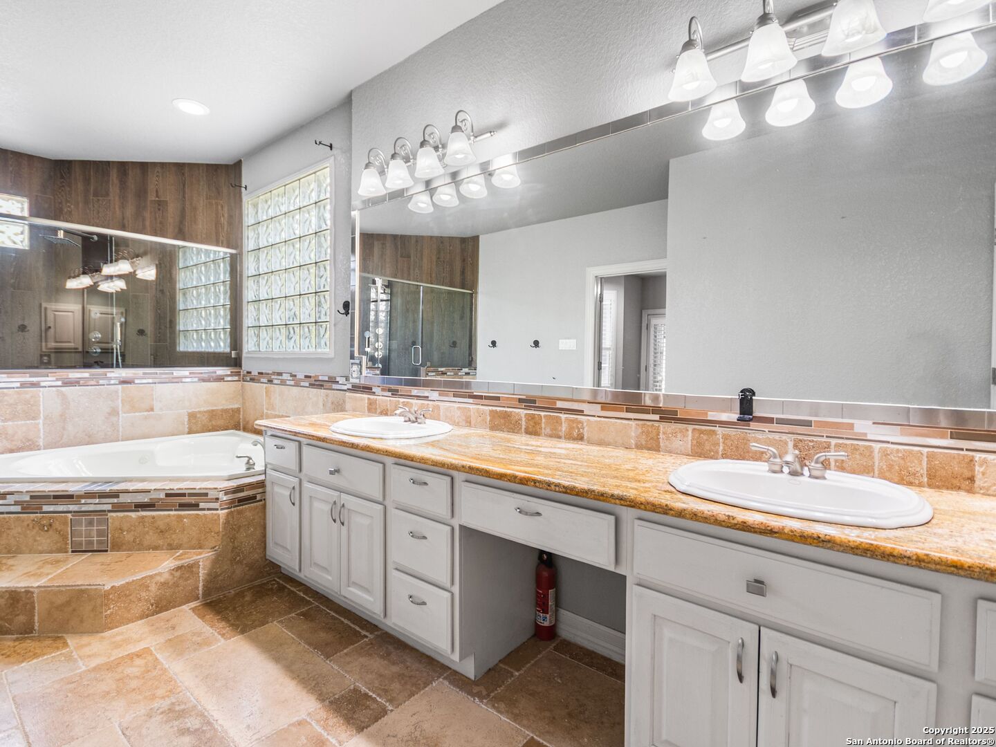 2815 Roan Creek San Antonio TX 78259