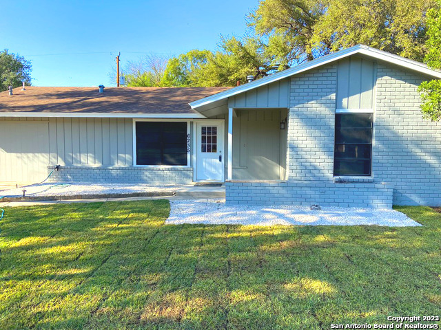 6235 Flint Rock Drive San Antonio TX 78238