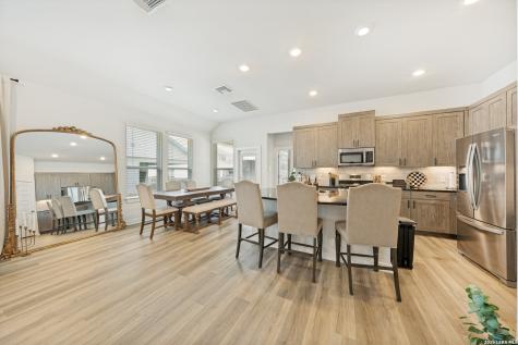 1617 Craftsman New Braunfels TX 78132