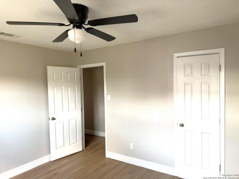 1212 Fairview Beeville TX 78102