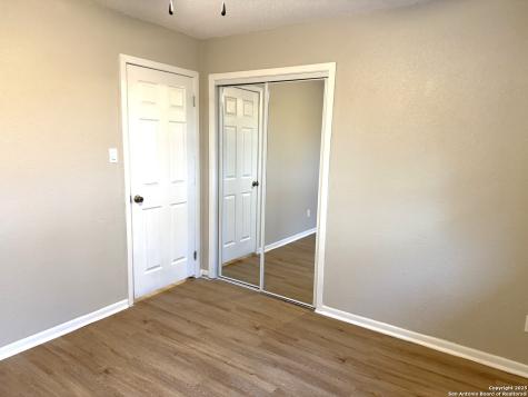 1212 Fairview Beeville TX 78102
