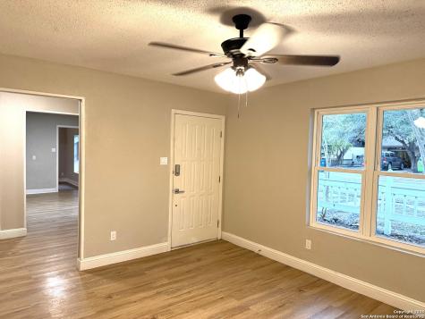 1212 Fairview Beeville TX 78102