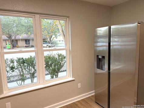 1212 Fairview Beeville TX 78102