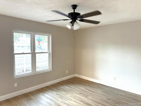 1212 Fairview Beeville TX 78102