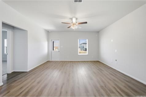2906 Tengyc Bow San Antonio TX 78245