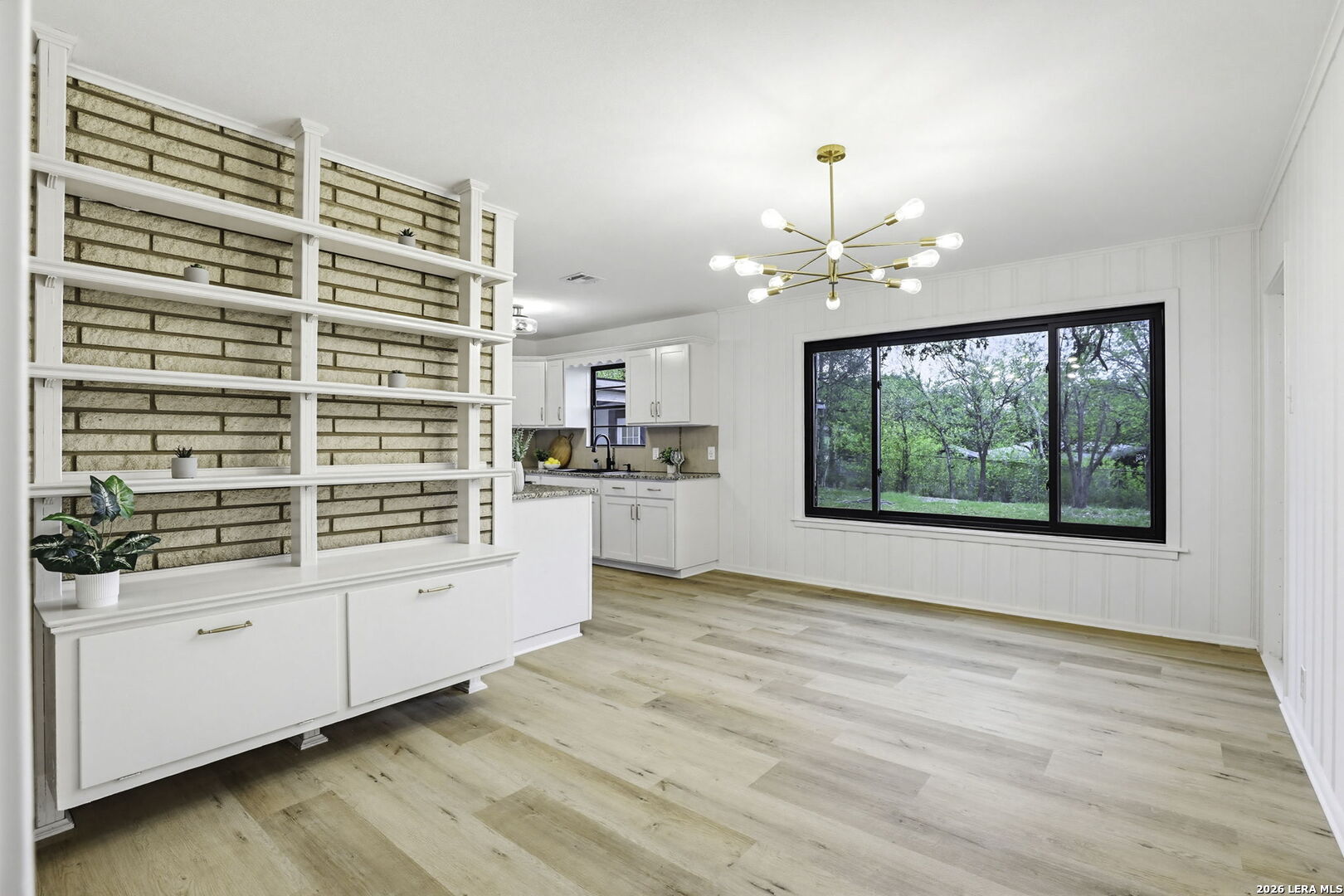 227 W Glenview San Antonio TX 78228