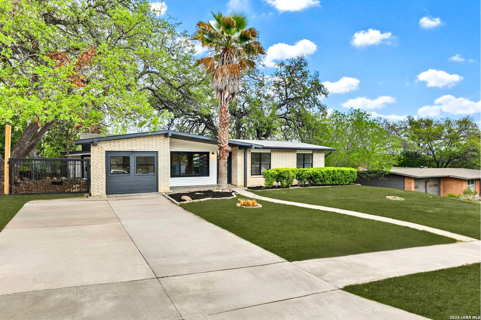 227 W Glenview San Antonio TX 78228