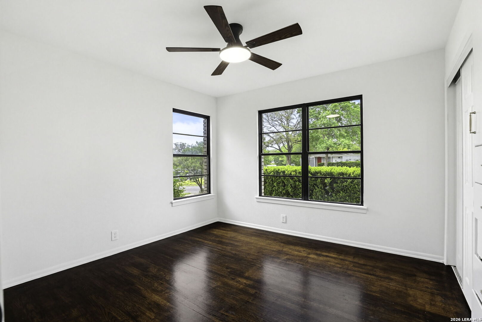 227 W Glenview San Antonio TX 78228
