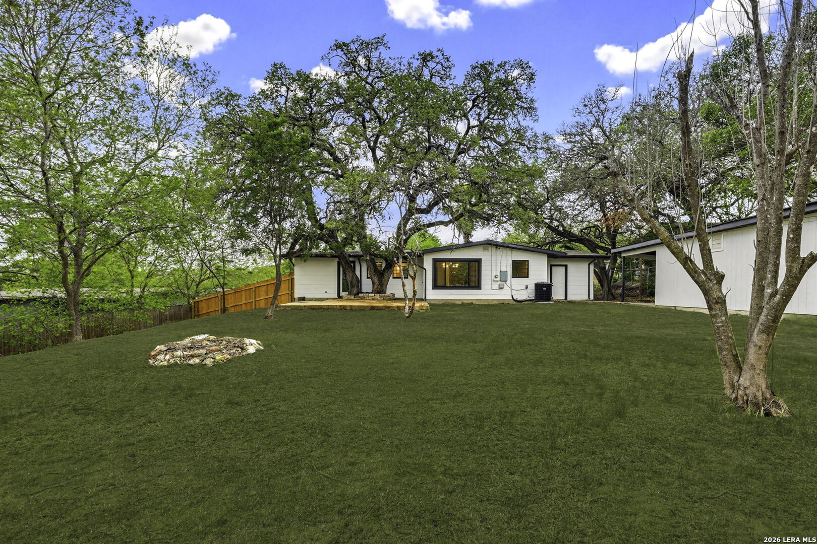 227 W Glenview San Antonio TX 78228
