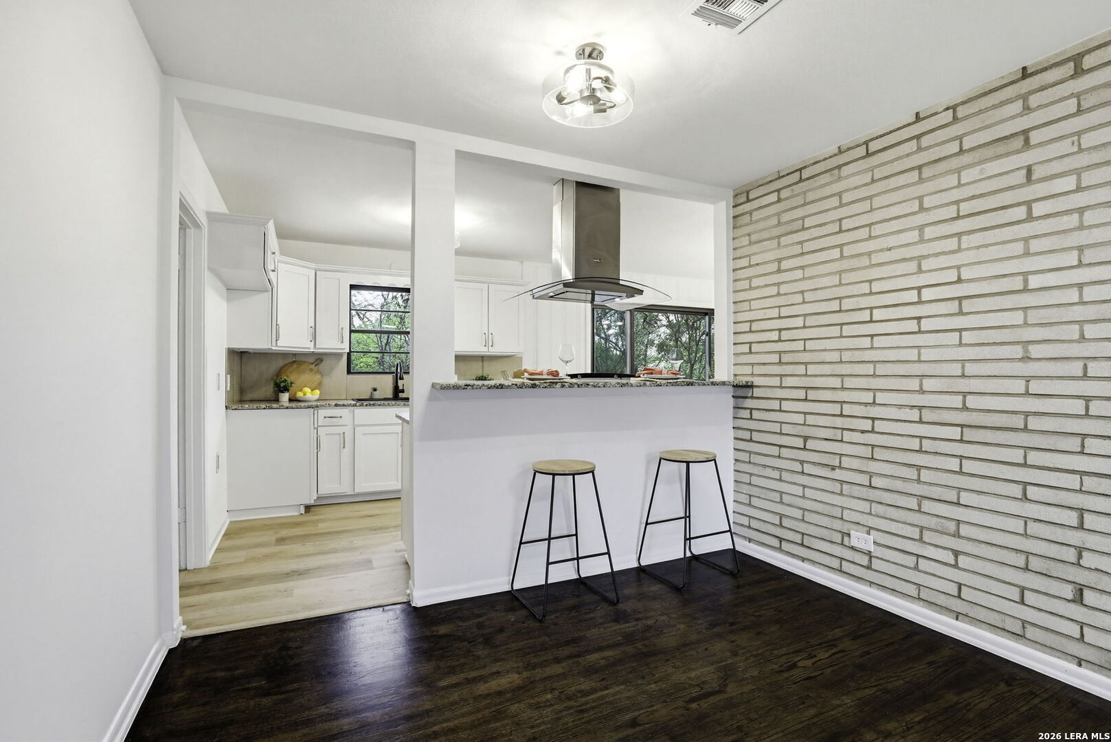 227 W Glenview San Antonio TX 78228