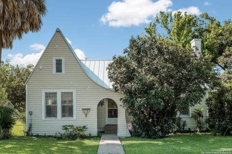 1409 20th Street Hondo TX 78861