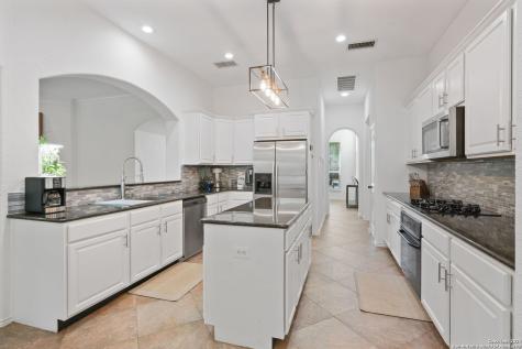 614 Cypress Trail San Antonio TX 78256