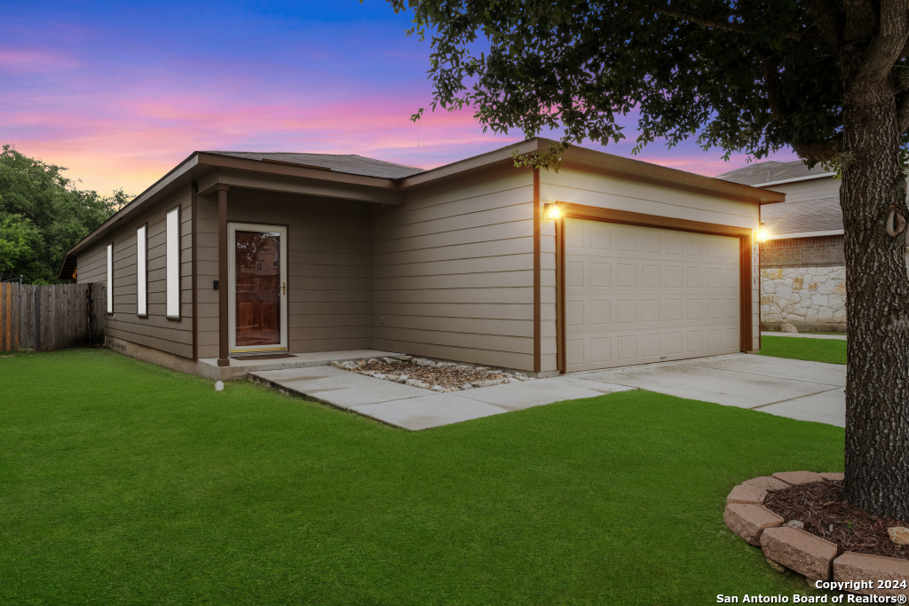 9118 Brown Well San Antonio TX 78254